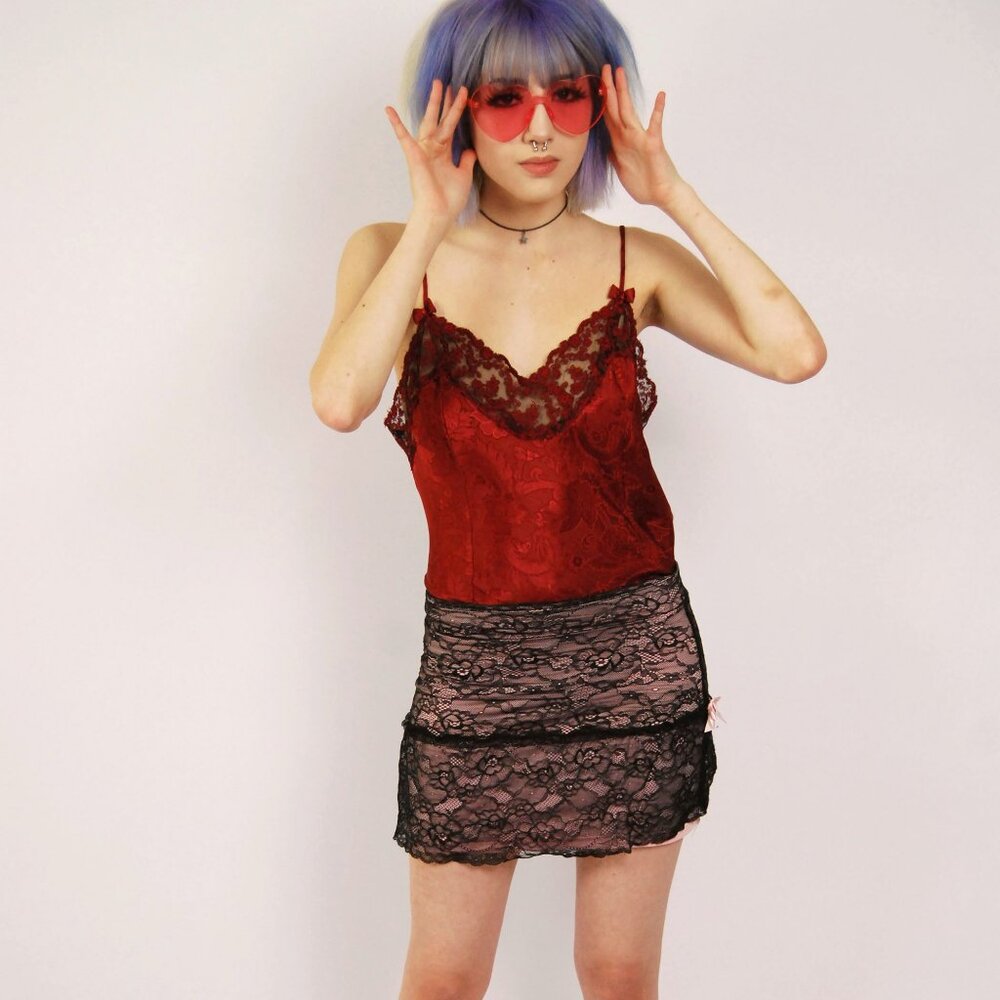 Y2K Lace Mini Skirt (M) medium black pink vintage sexy baddie coquette punk diva